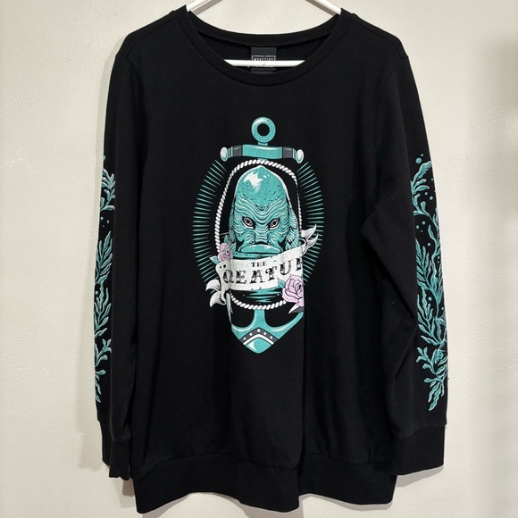 Universal Studio Tops - Universal Monsters Creature Pullover Sweatshirt Size 2